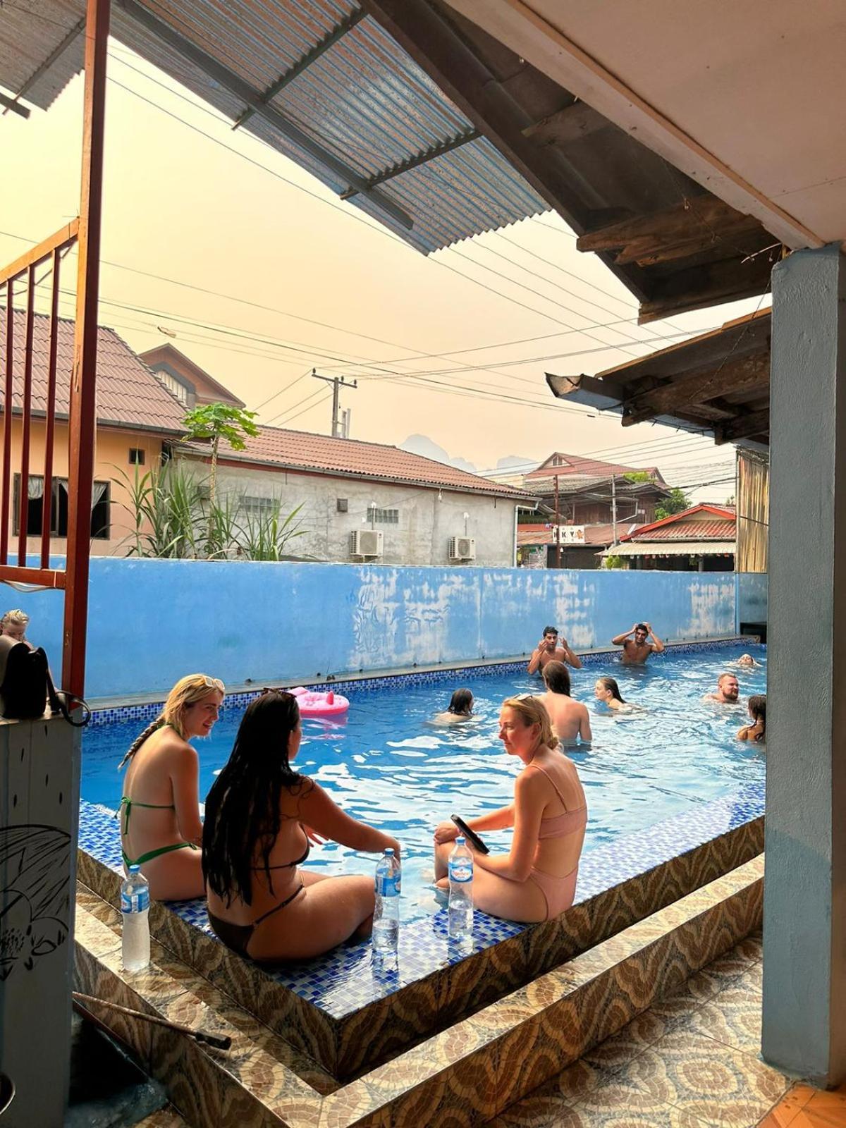 Golden Dragon House Vang Vieng Buitenkant foto